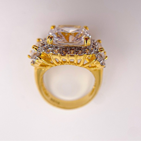 Cushion cut cubic zirconia gold toned ring with round and half circle accents - Picture 13 of 14